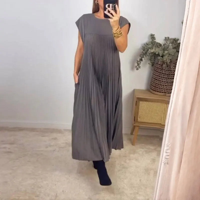 2024 Women's Trendy Fall and Winter New Arrival Round Neck Sleeveless Pleated Dresses Ladies Daily Wear Evening Hot Sale Dresses